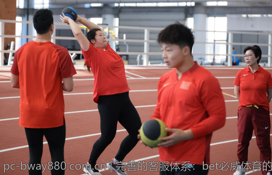 完善的客服体系：bet必威体育的服务优势